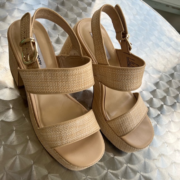 Steve Madden Stylish Tan Valory Platform Sandals — 9.5 Natural Raffia - Picture 4 of 11